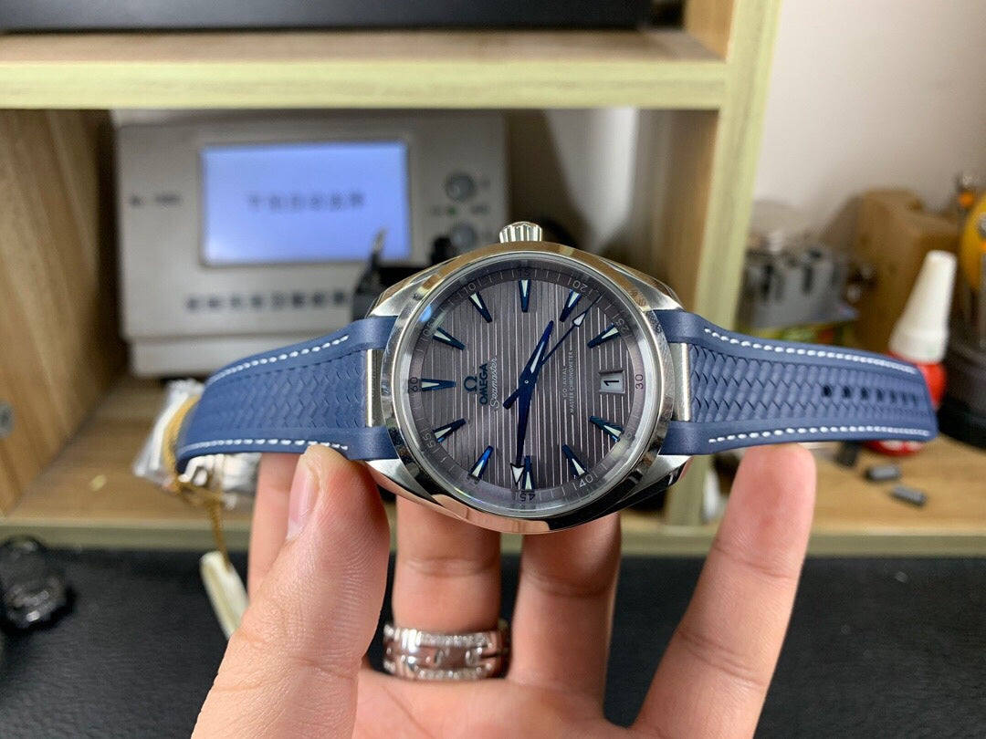 VS공장 오메가 씨마스터 아쿠아테라 150m 그레이다이얼 블루핸즈 러버스트랩