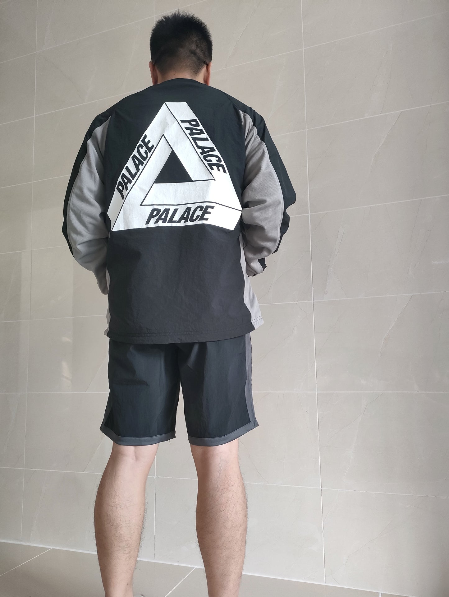 탑팔라스 / Palace Shell Pullover Jacket 팔라스 쉘 풀오버 자켓 SS22