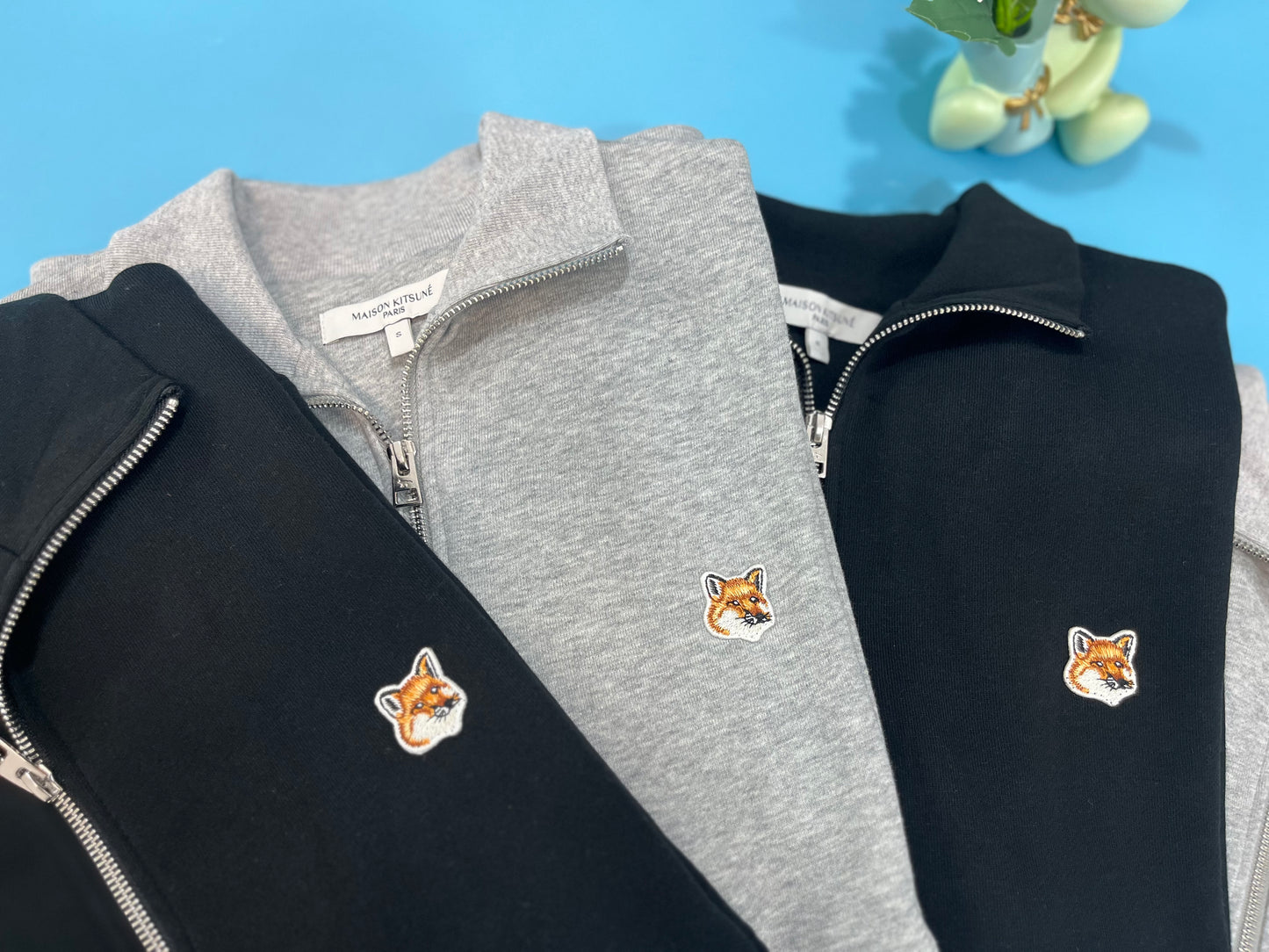 탑아키마 / 메종키츠네 싱글 노랑 폭스 반집업