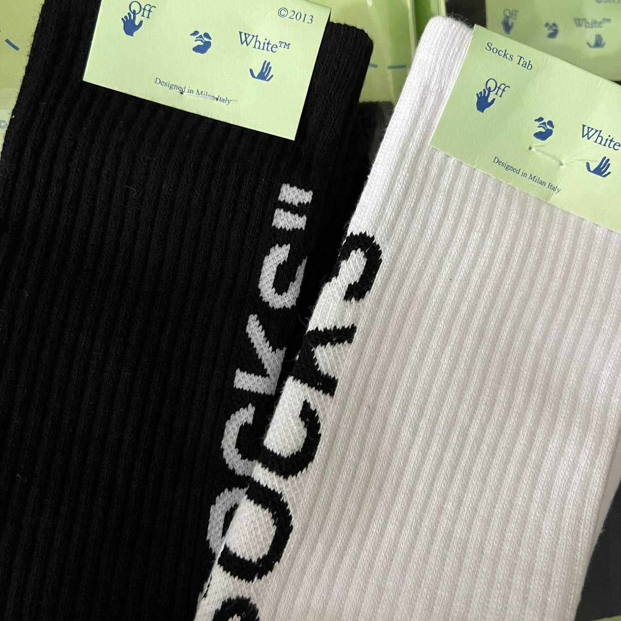 CND / OFF WHITE 글씨체 양말