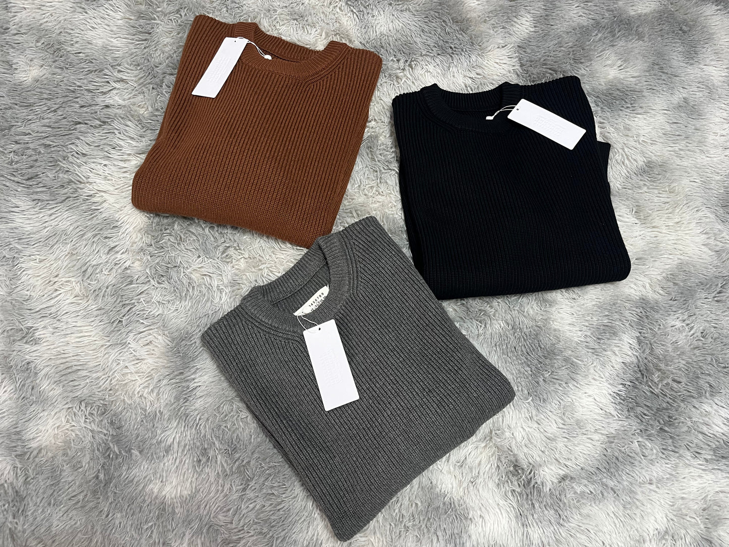 탑아키마 / 마르지엘라 23AW 사각스티치솔리드울풀오버니트