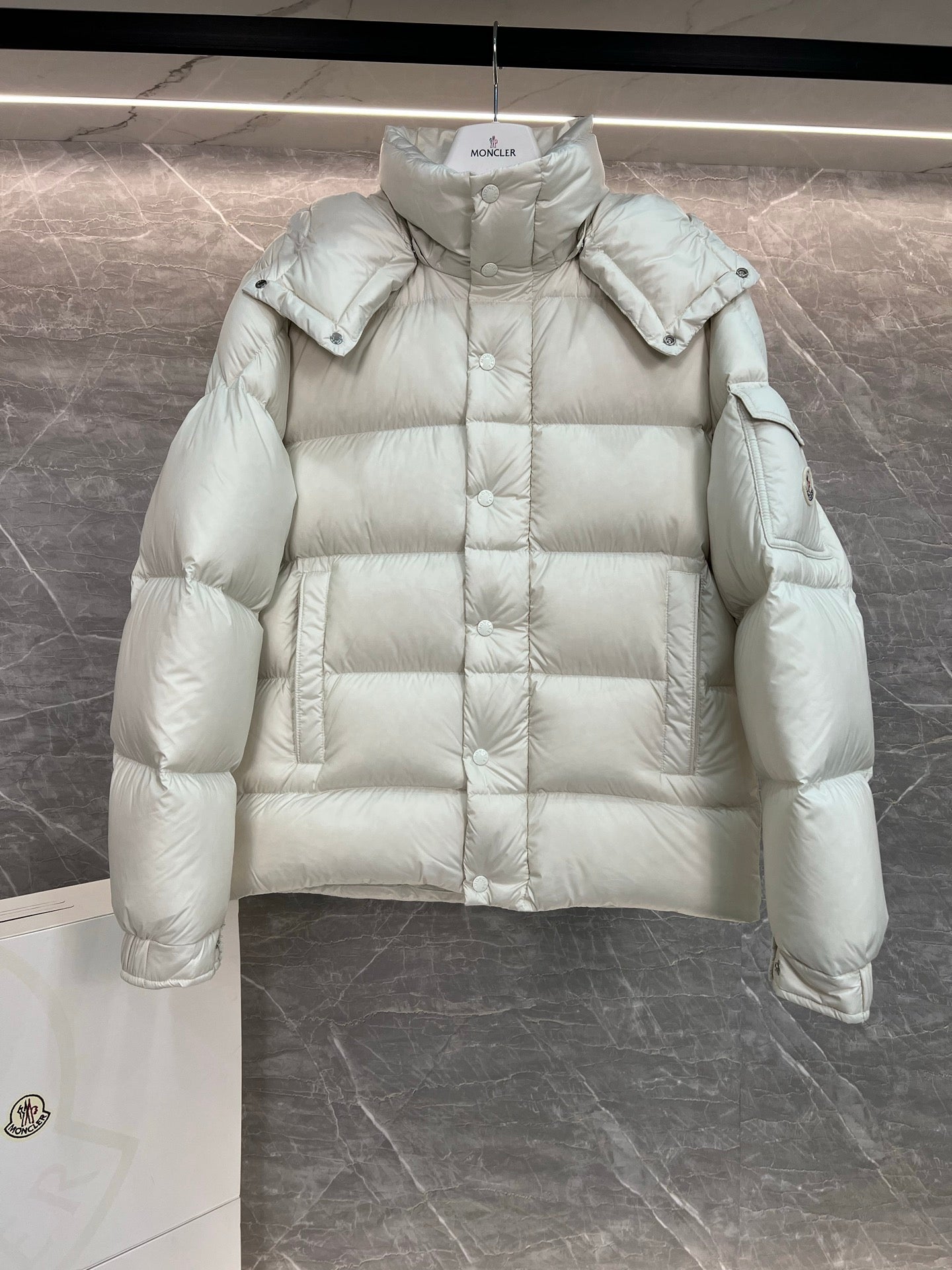벨라 / MC 화이트 오리털 겨울 패딩 재킷 코