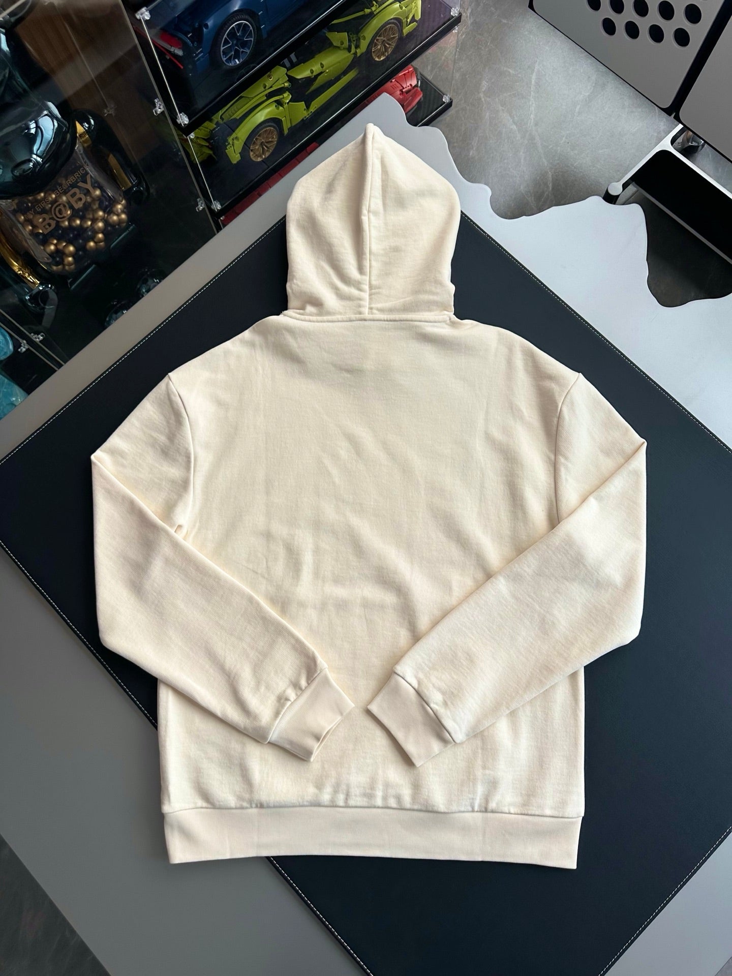 v공장 / 루이비통 플라워 모티프 프린티드 시그니처 후드티