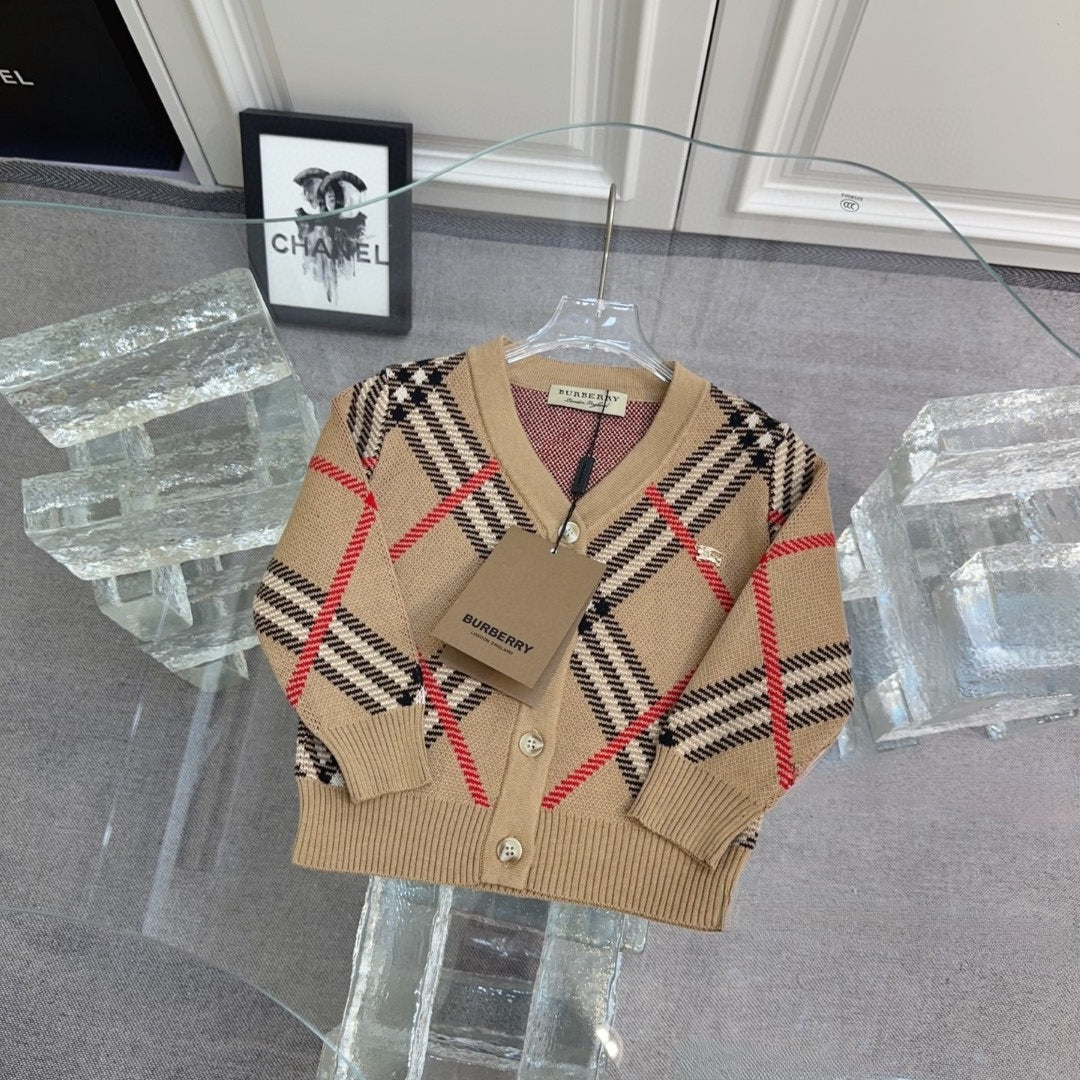 aa/버버리 가디건