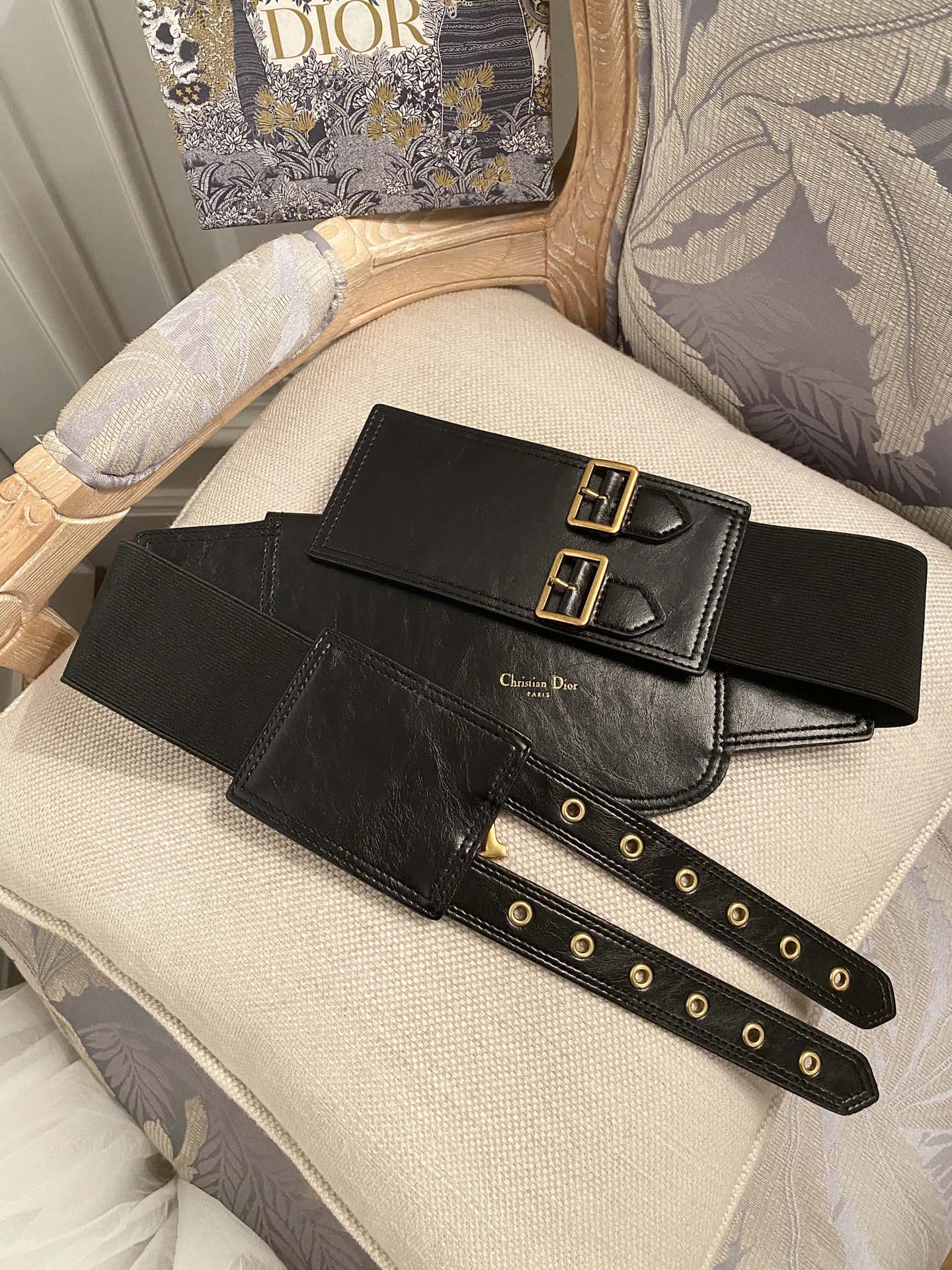 여자 디올 벨트