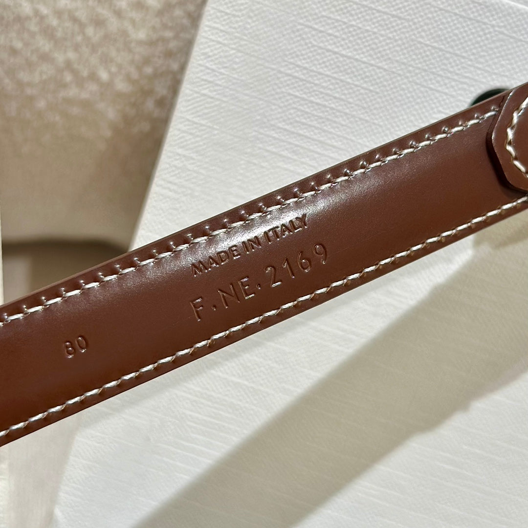 여자 셀린느 벨트