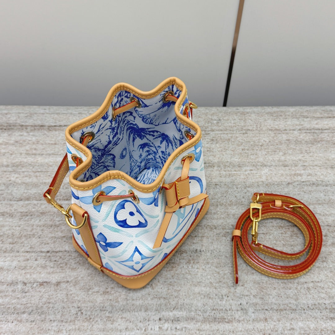 갓팩토리 / 루이비통 클러치 가방 크로스백