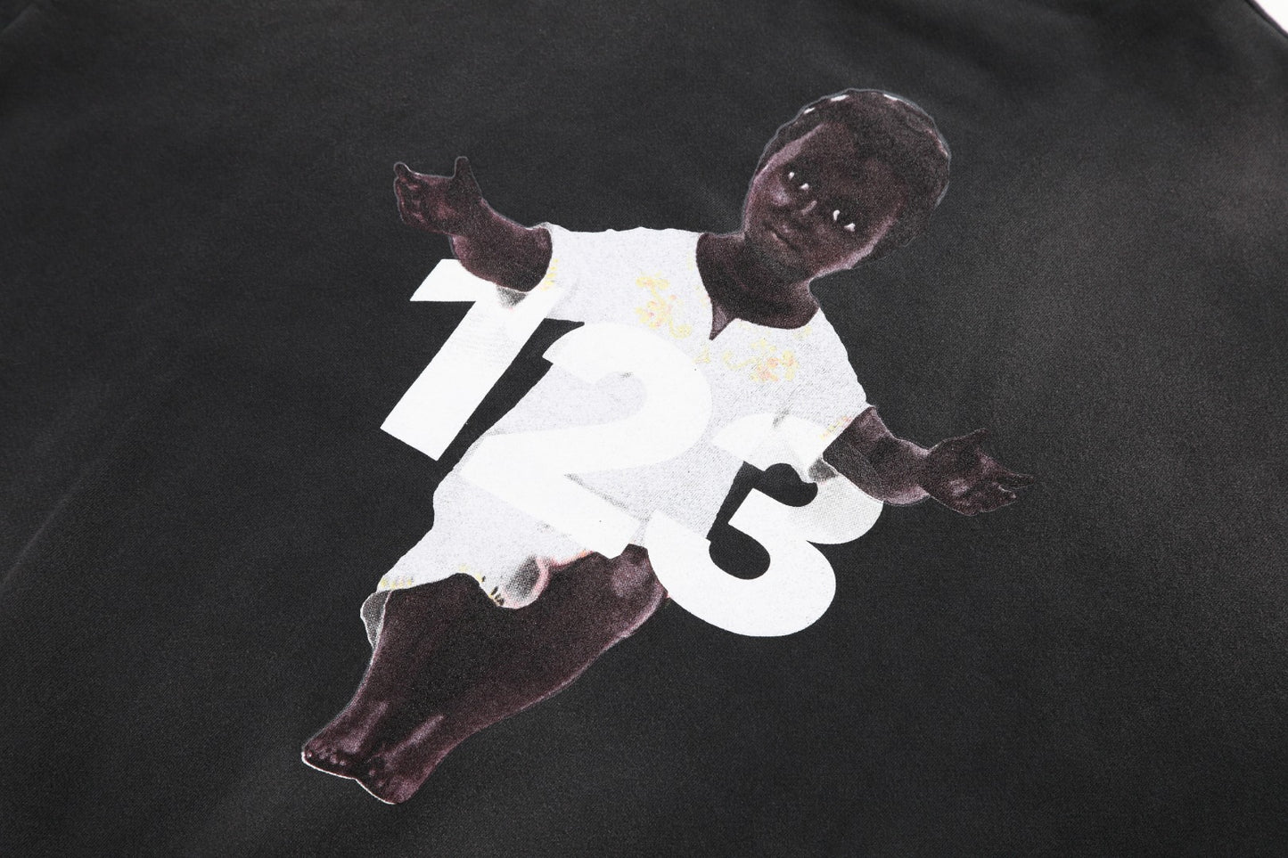 세나 / 피어오브갓 남성 맨투맨