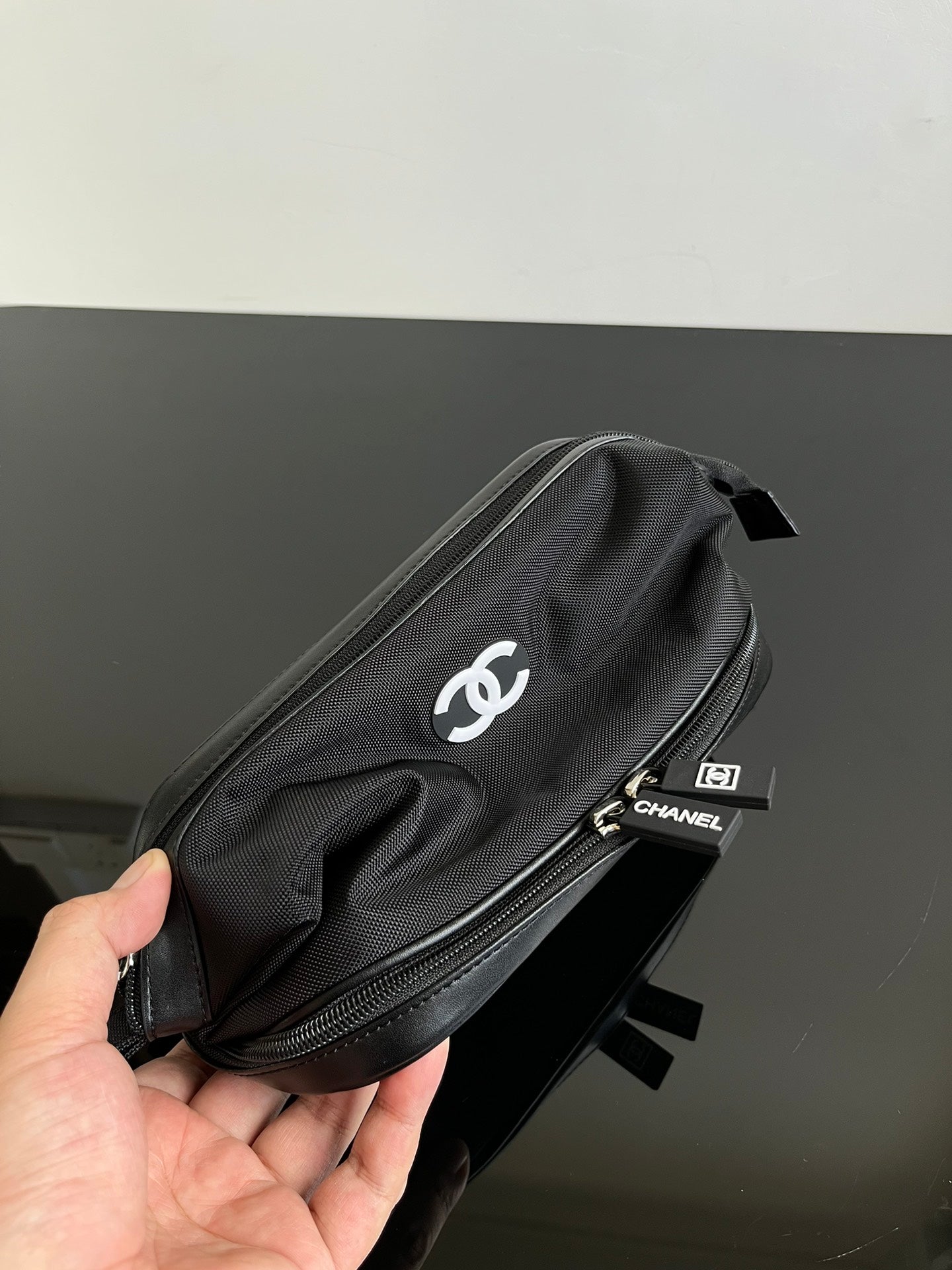 양 공장 / 샤넬 파우치백