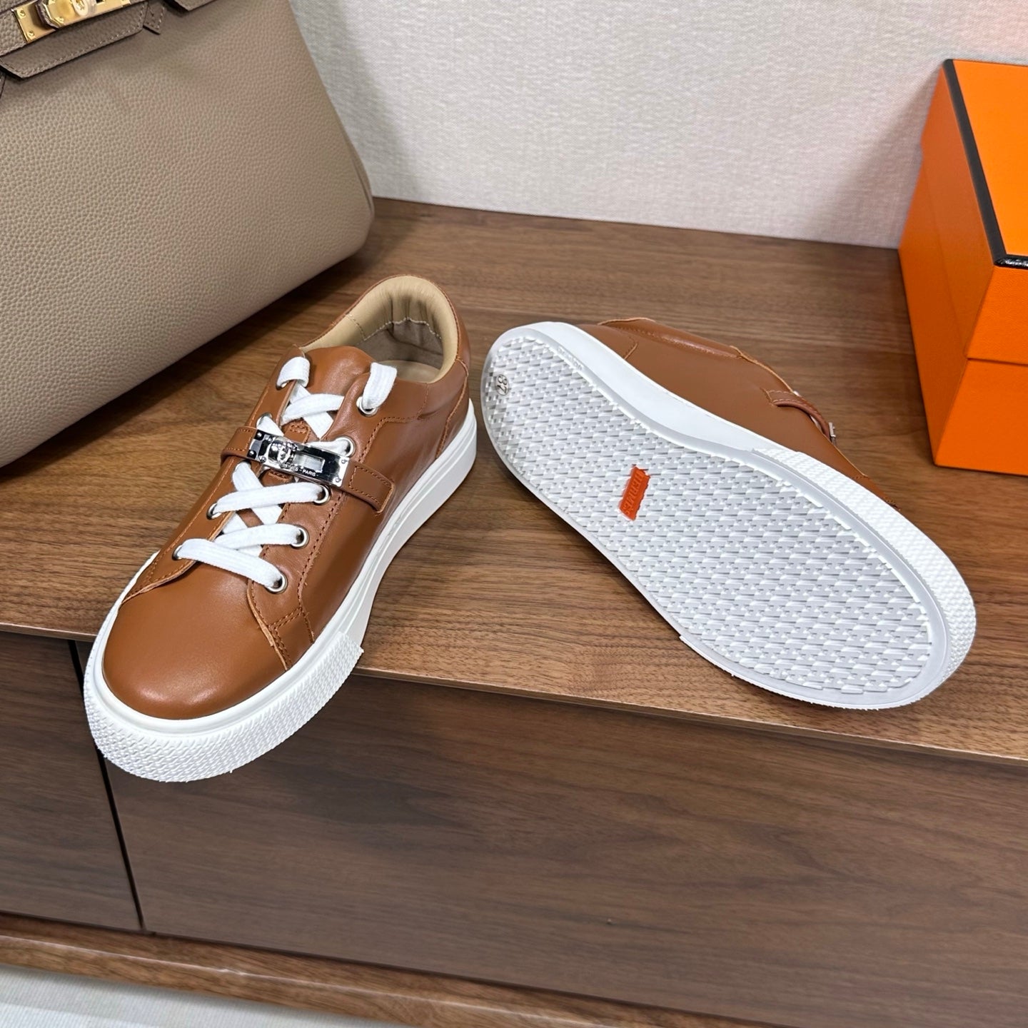 빙 공장 / 에르메스 남성 여성 신발 커플 스니커즈