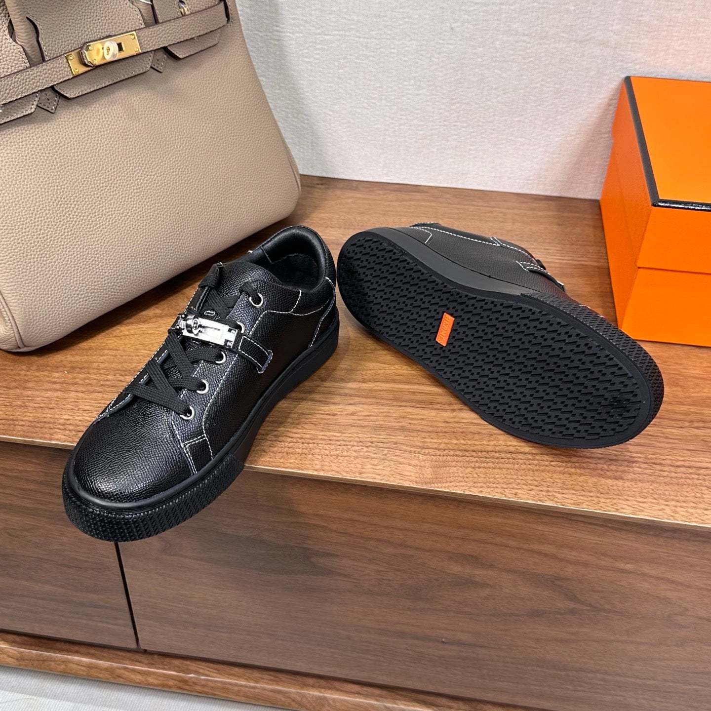 빙 공장 / 에르메스 커플 스니커즈