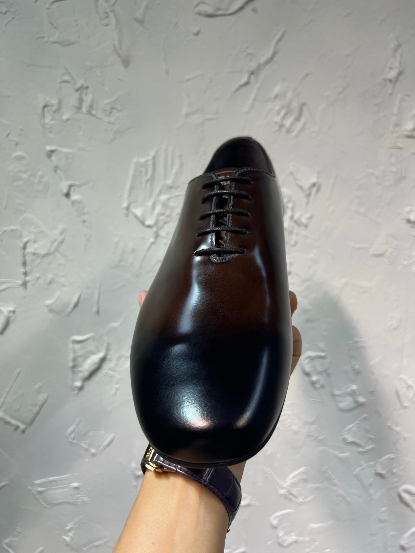 빙 공장 / 프라다 남성 가죽 구두