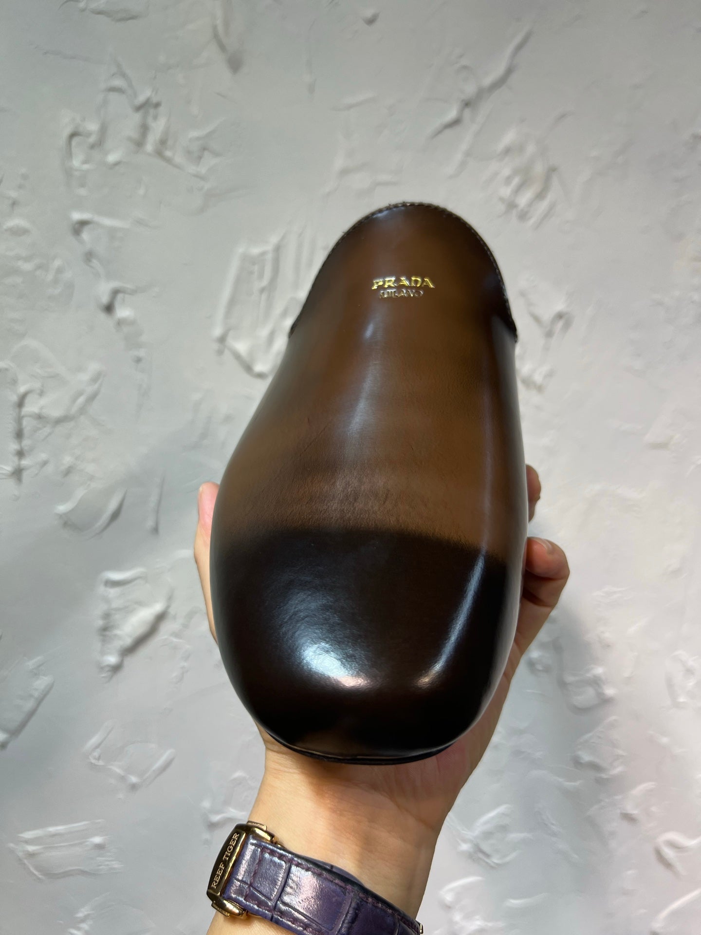 빙 공장 / 프라다 남성 가죽 구두 슬리퍼