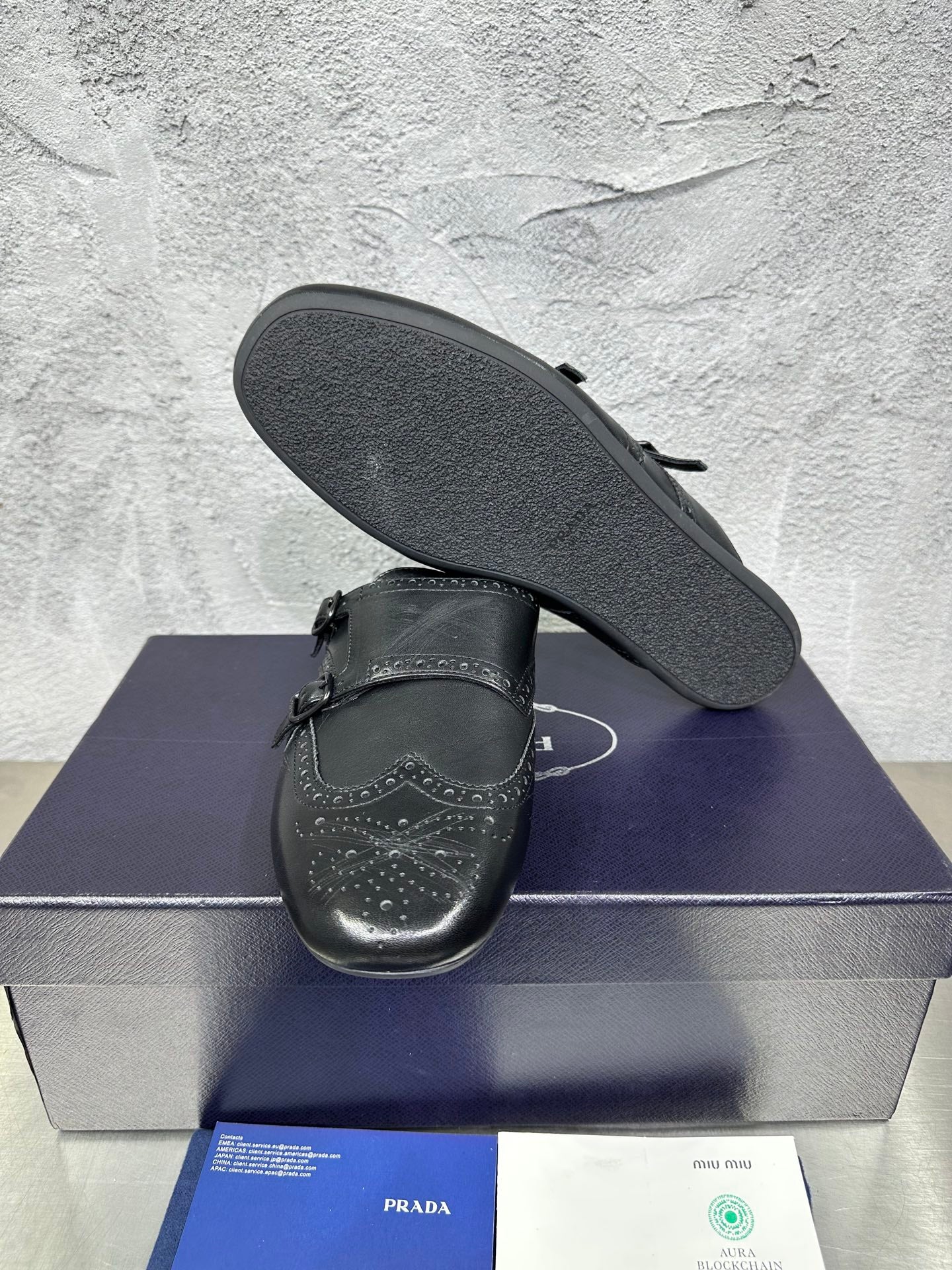 빙 공장 / 프라다 남성 가죽 구두 슬리퍼