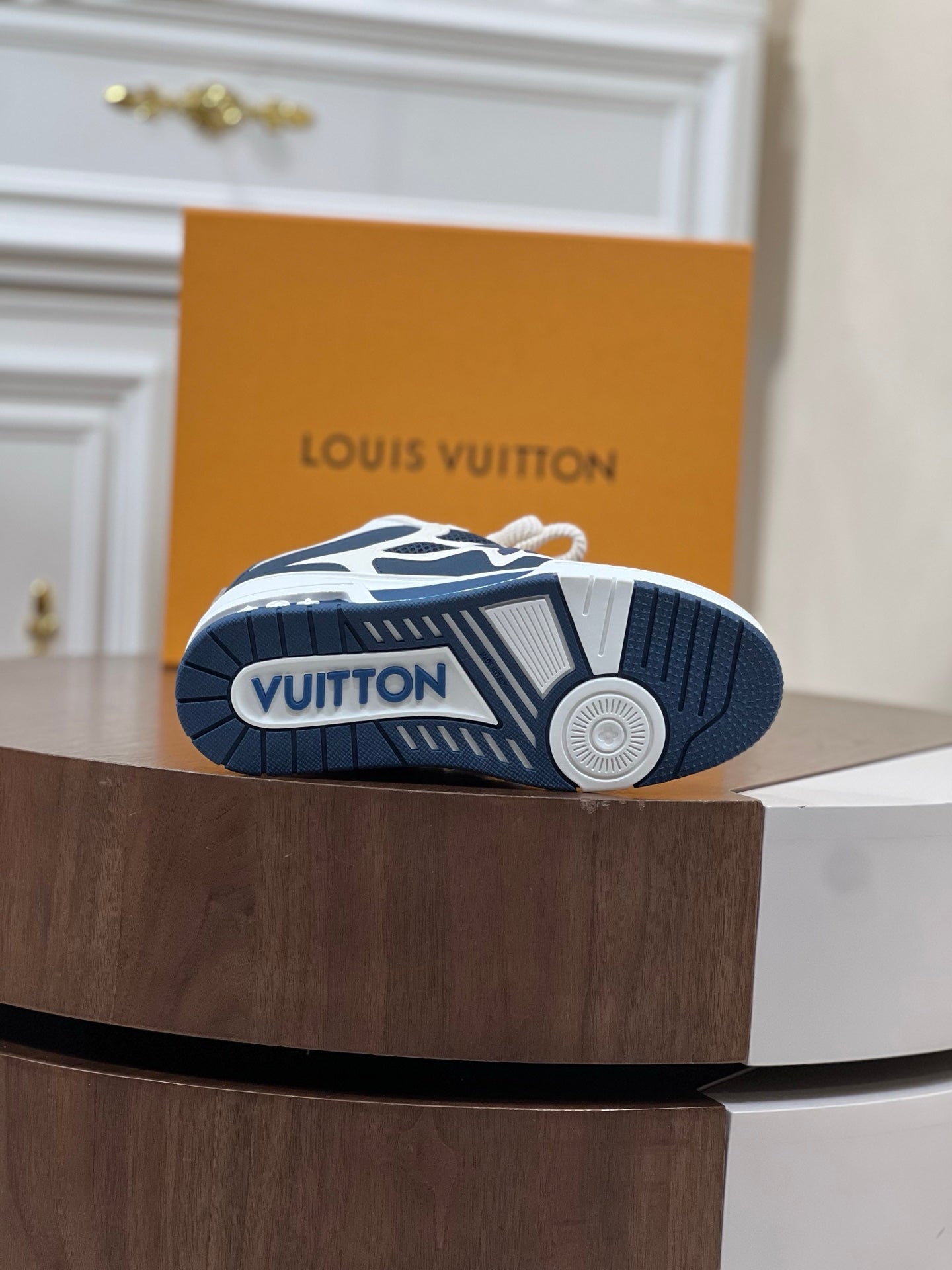 빙 공장 / 루이비통 커플 운동화