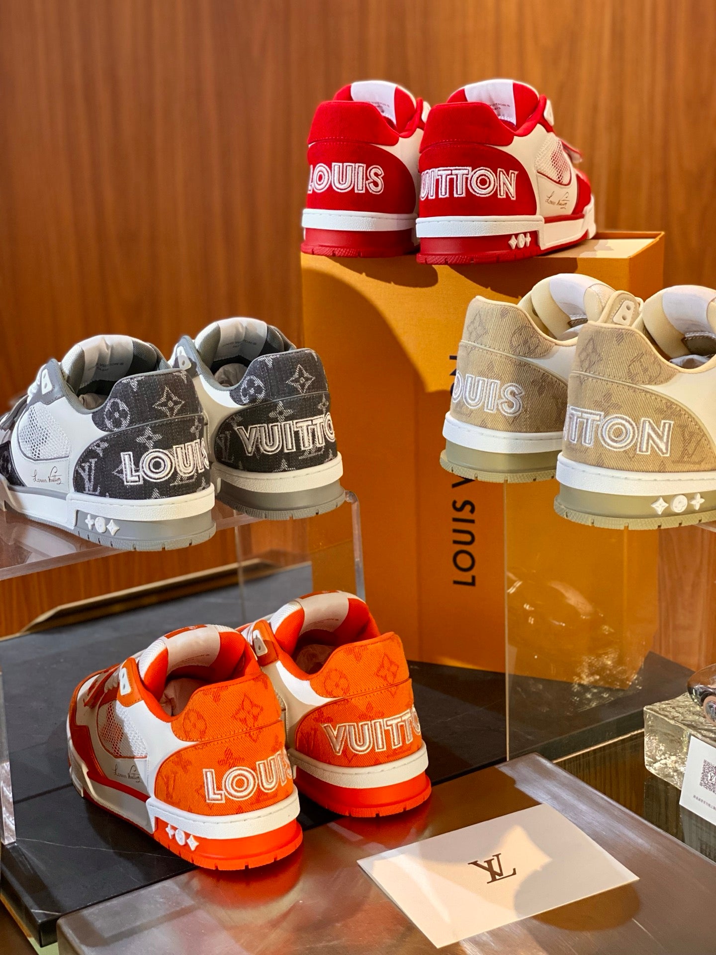 빙 공장 / 루이비통 커플 운동화