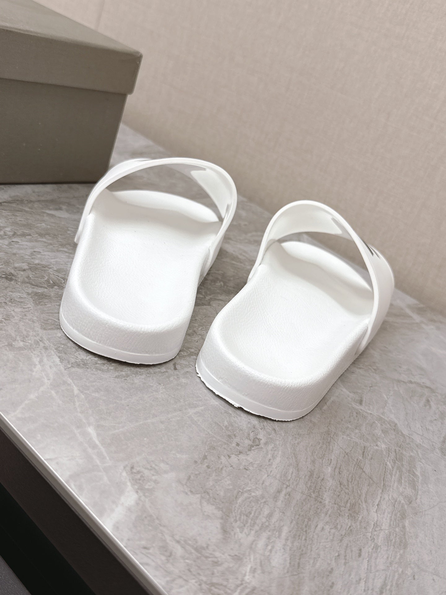 빙 공장 / 발렌시아가 남성 여성 슬리퍼