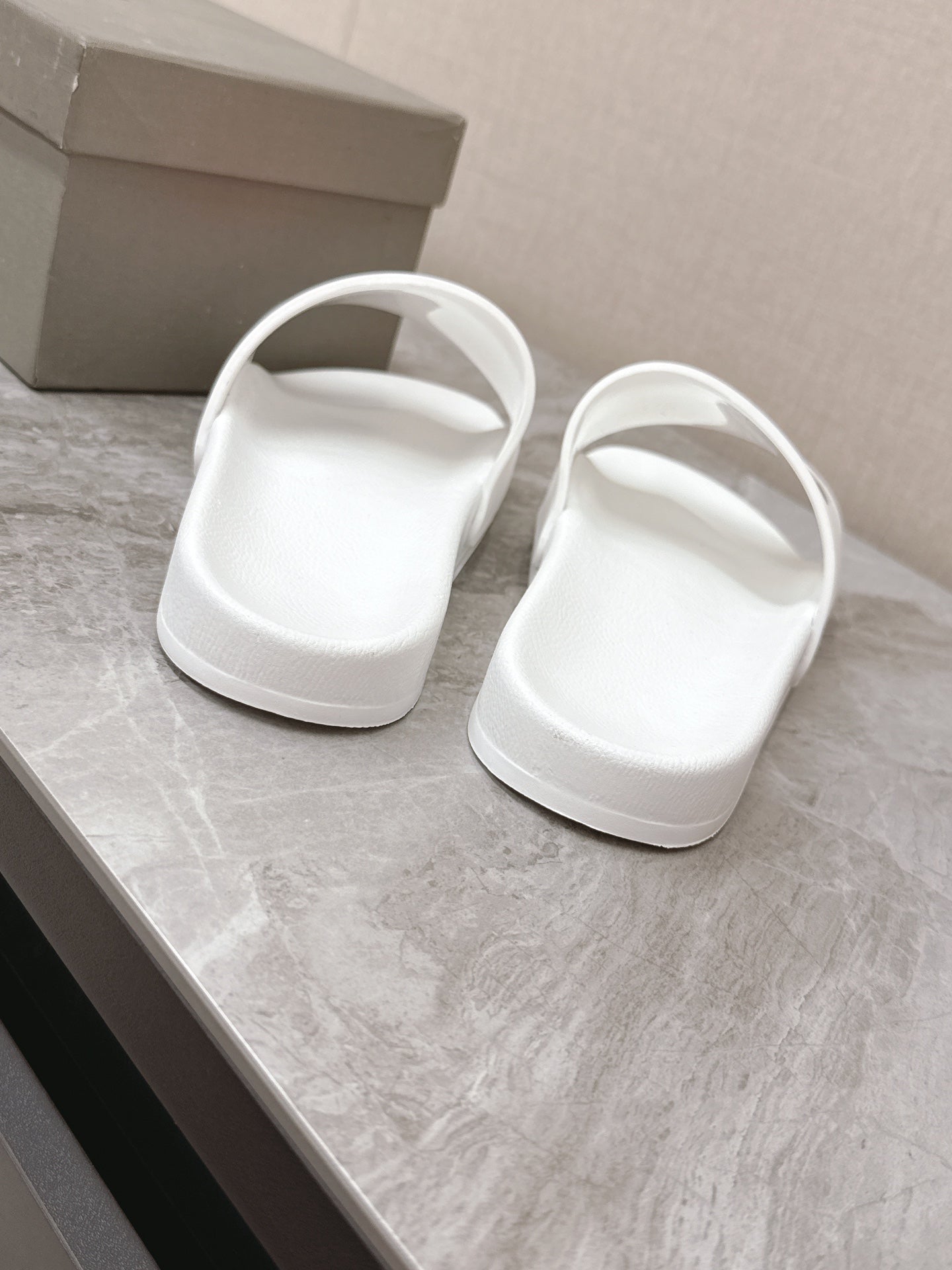 빙 공장 / 발렌시아가 남성 여성 슬리퍼