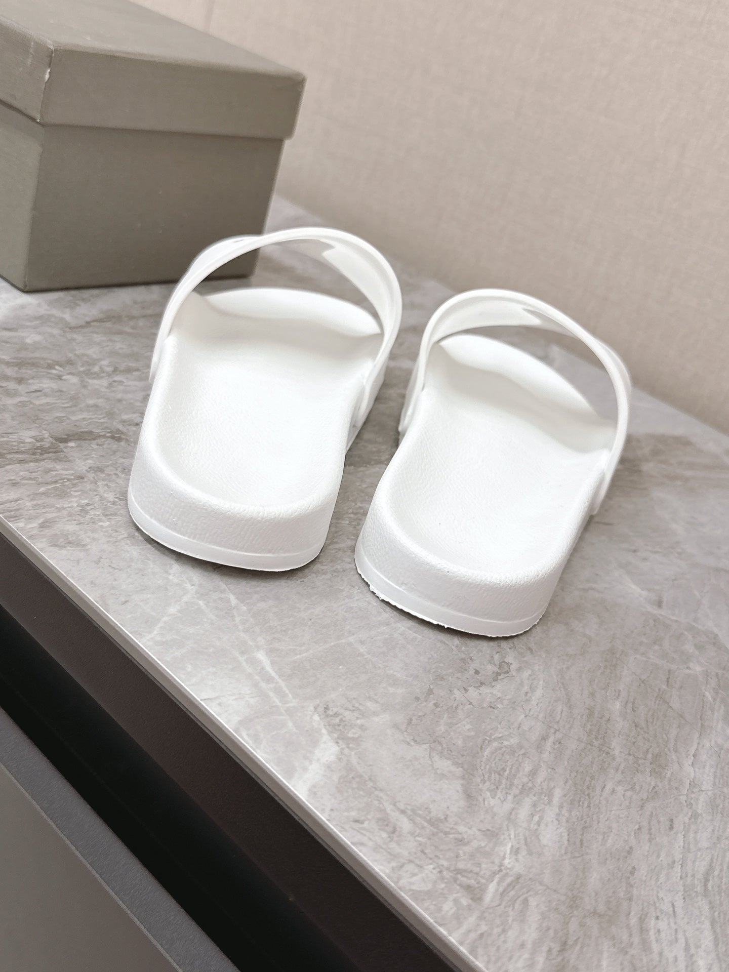 빙 공장 / 발렌시아가 남성 여성 슬리퍼