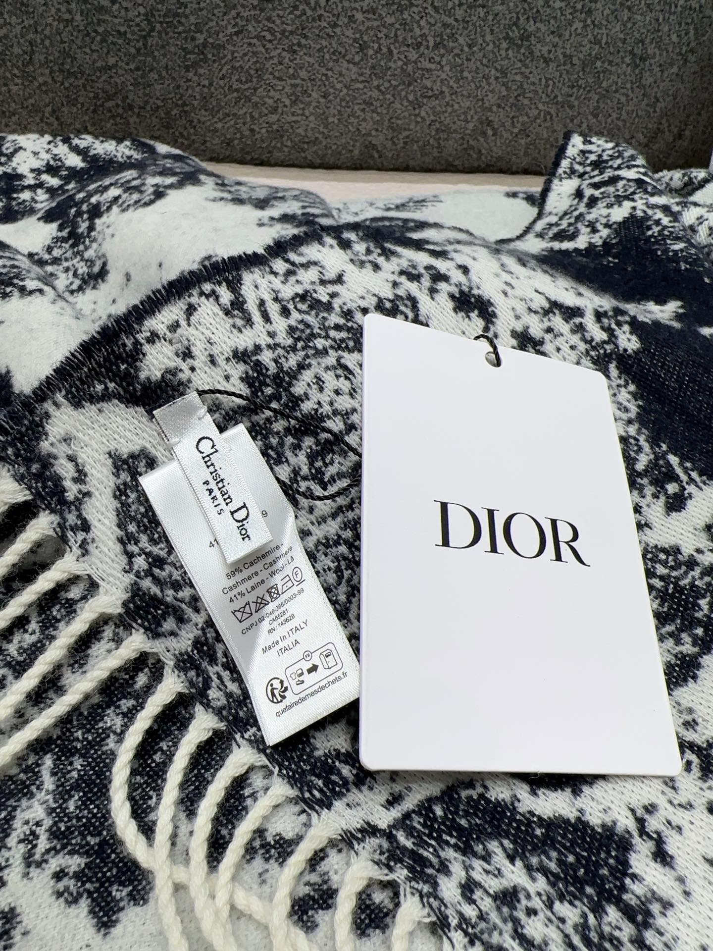 신조 / 디올 스카프