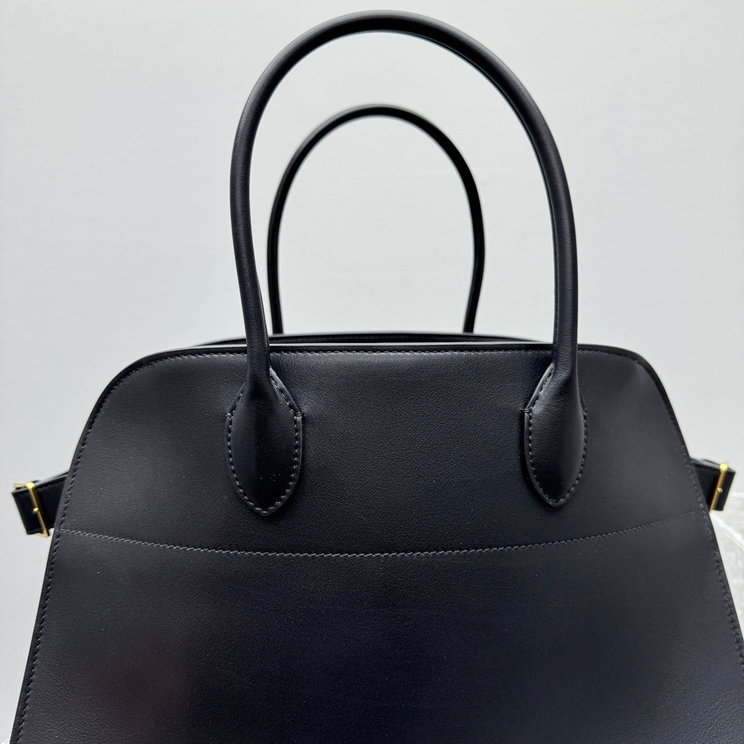 카타 / 더로우 미디엄 안장 가죽 블랙 가방