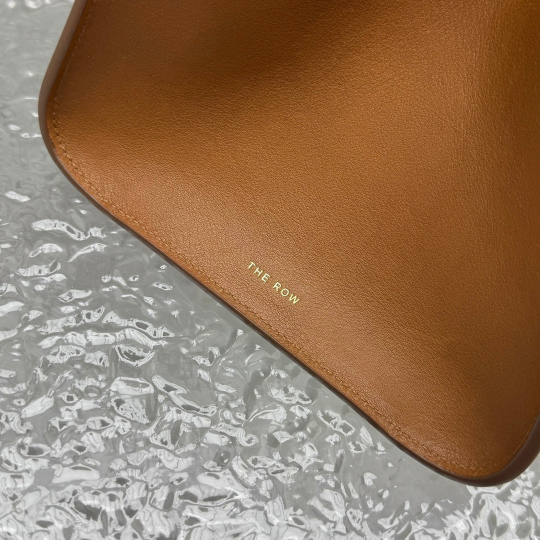 카타 / 더로우 안장 가죽 갈색 가방