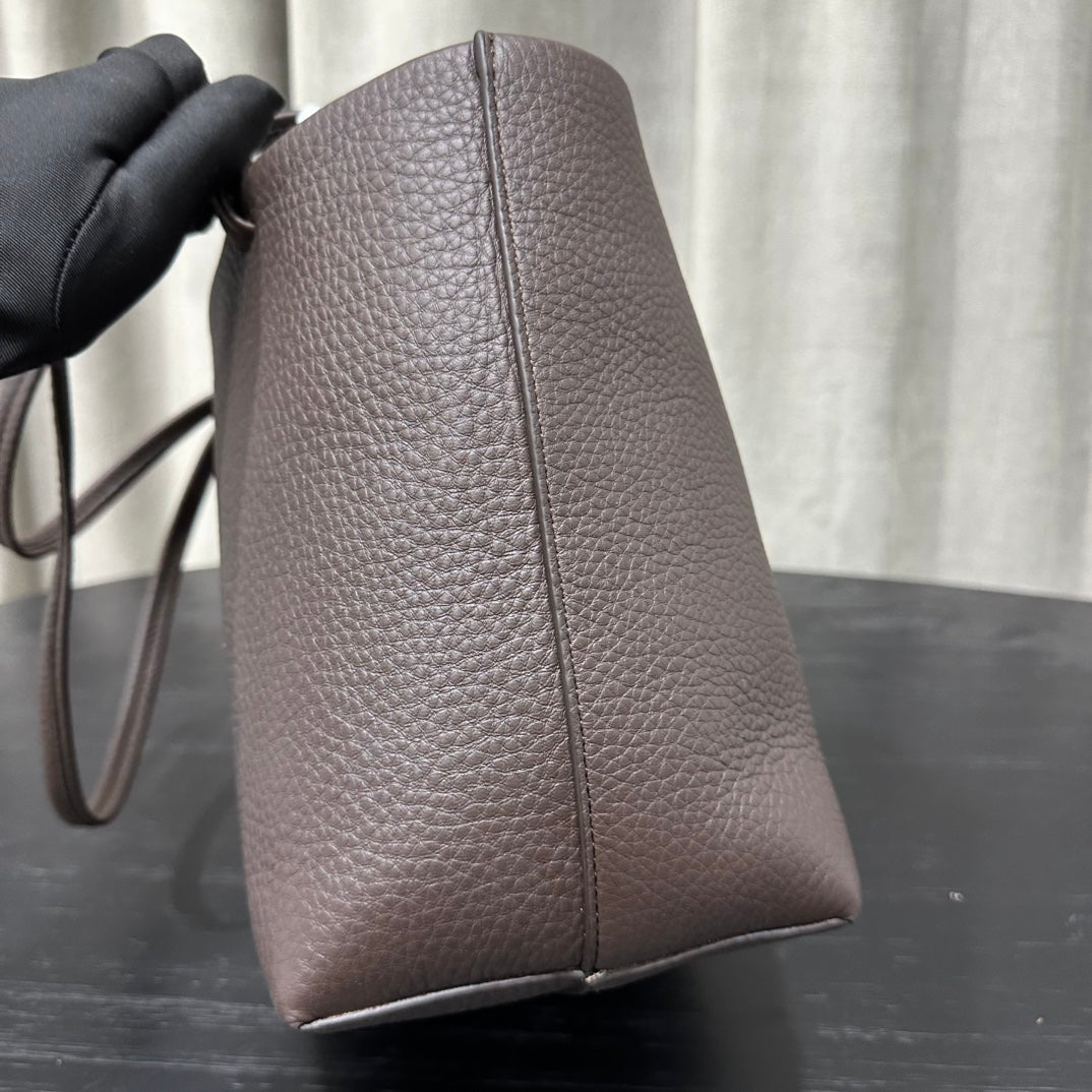 카타 / 더로우 핸드백