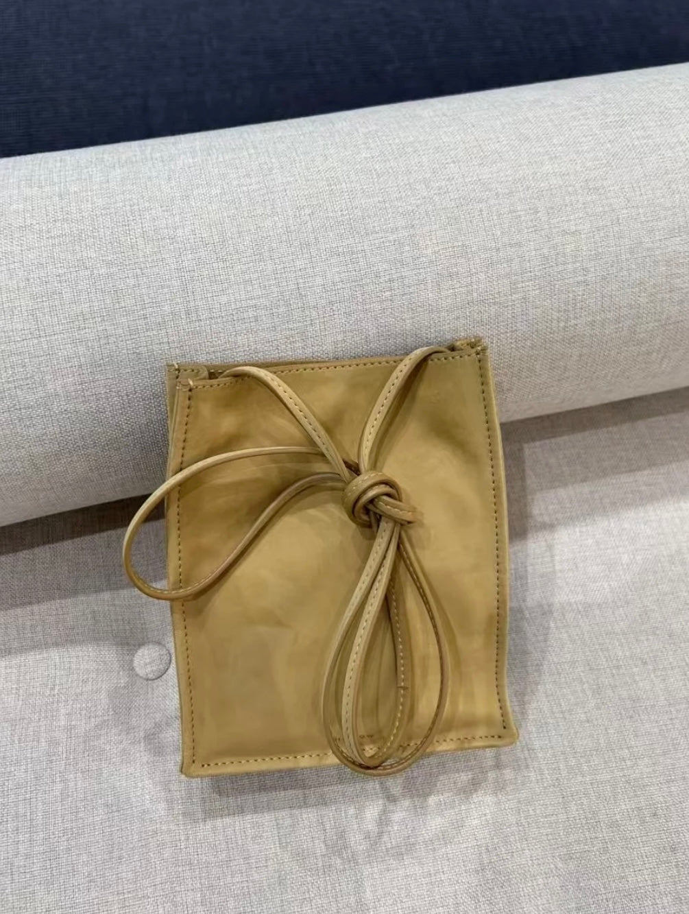 카타 / 더로우 종이봉투