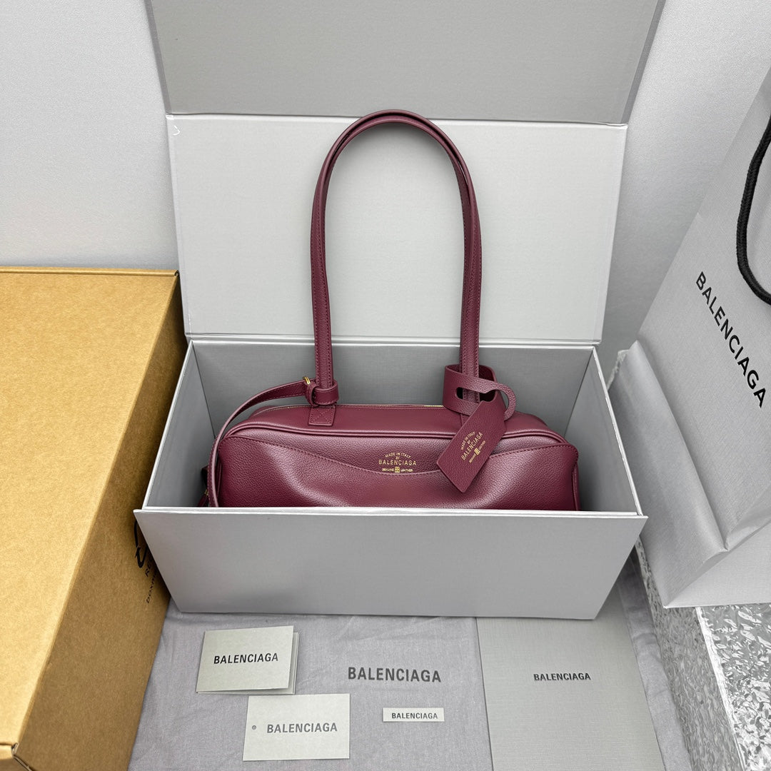 카타 / 발렌시아가 볼링 백