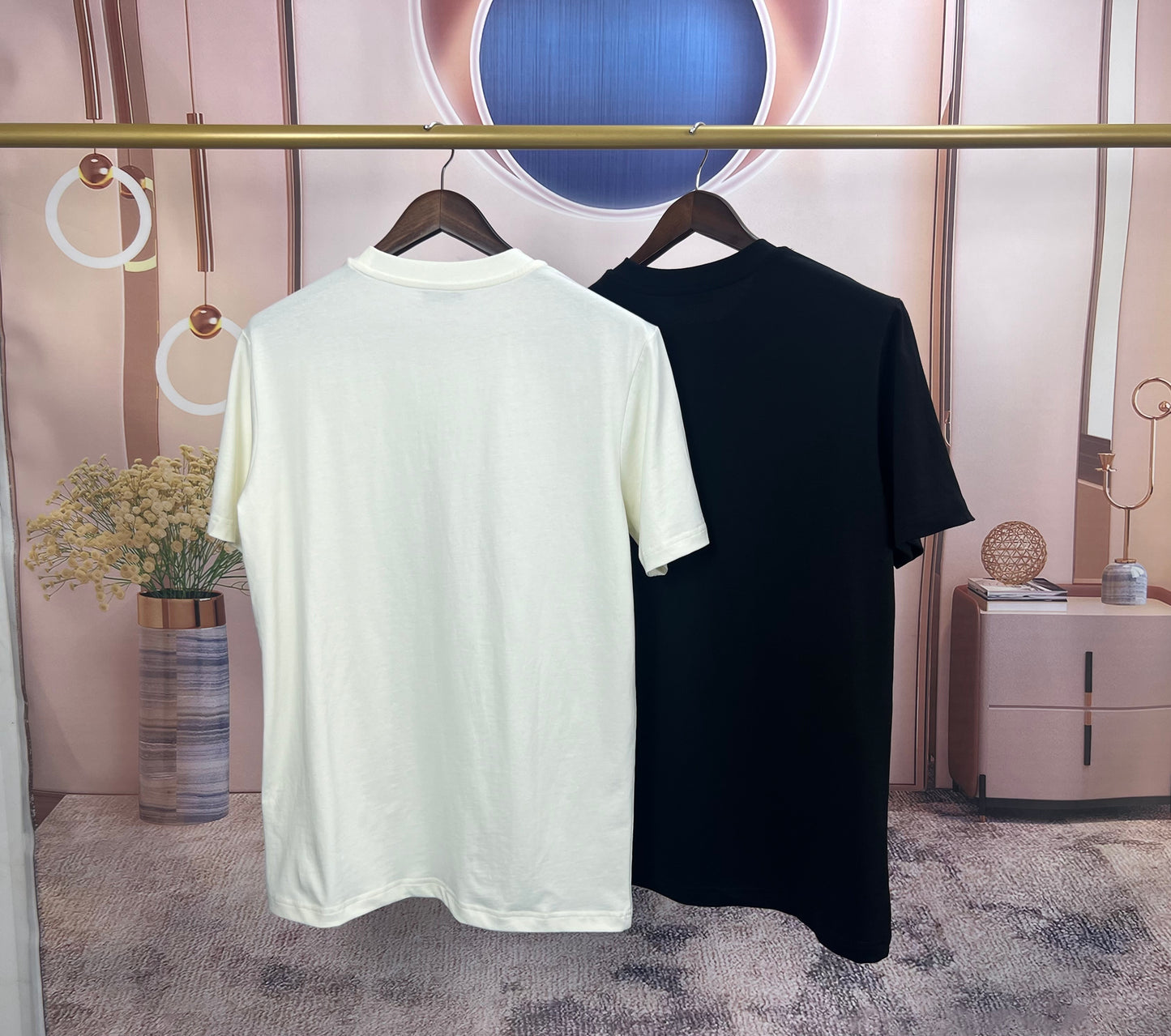 탑몽클  / MC 흐릿한 로고 티셔츠