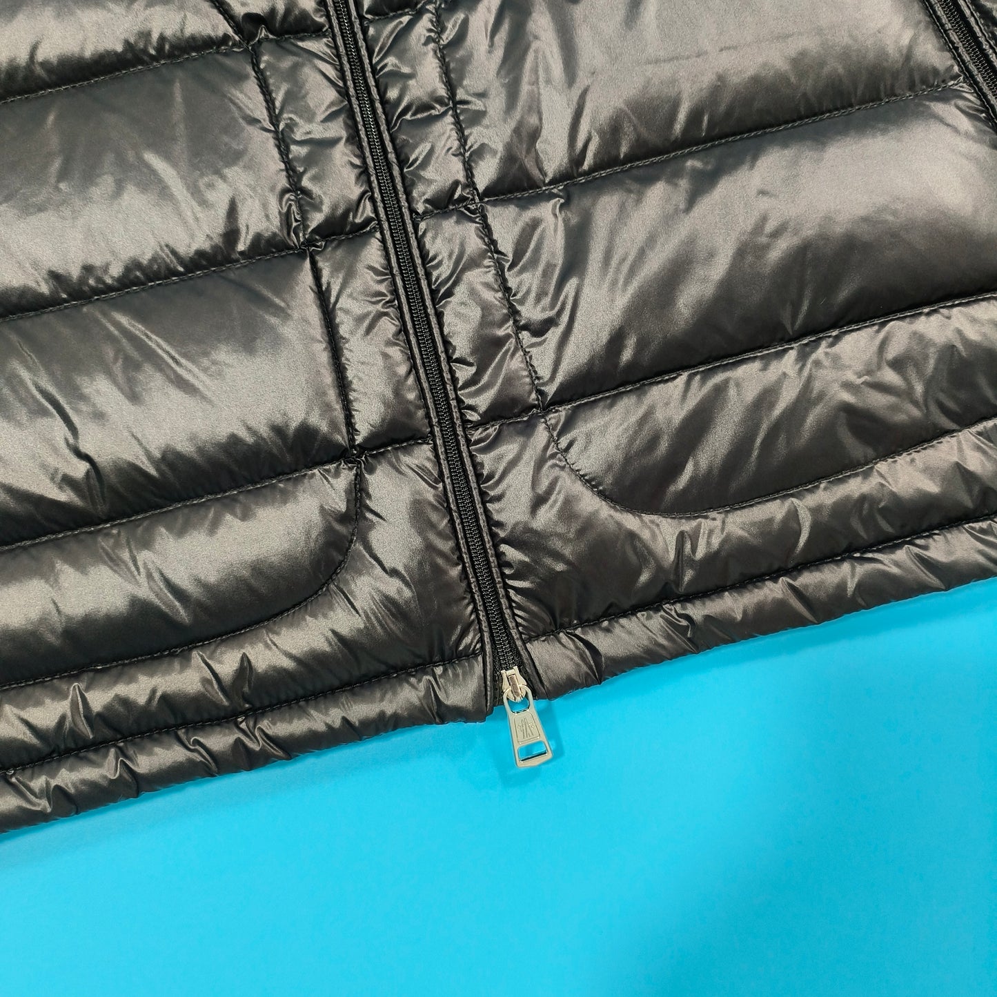 탑몽클X  / MC 카디건을 이어붙이다