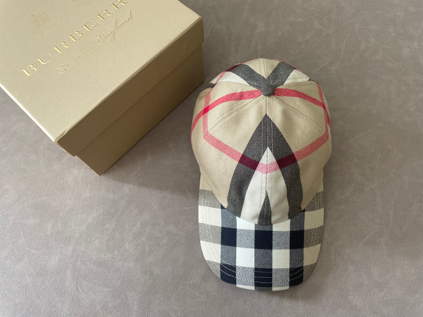 웨이브/버버리 모자