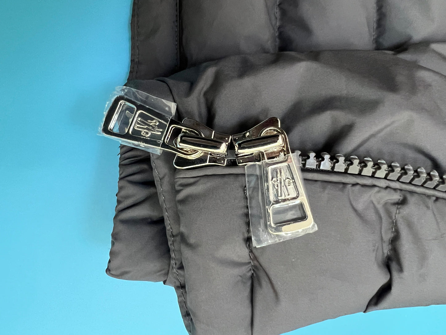 탑몽클 / MC GLN 갈리엔 패딩