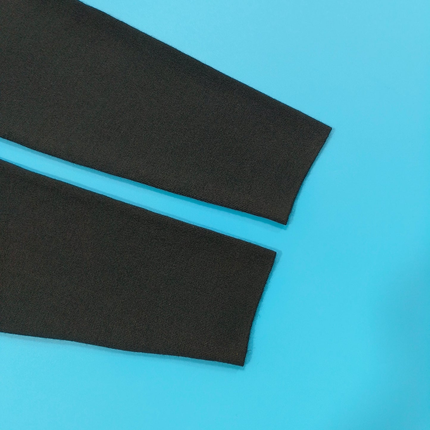 탑몽클X  / MC 카디건을 이어붙이다