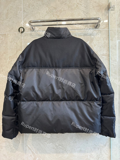 ru / 프라다 리나일론 포켓 다운 남성 패딩