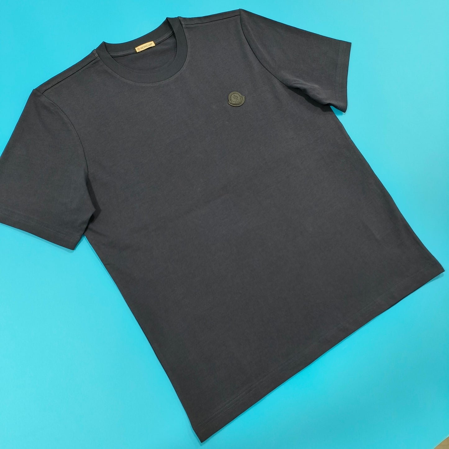 탑몽클X  / MC 가죽 로고 티셔츠