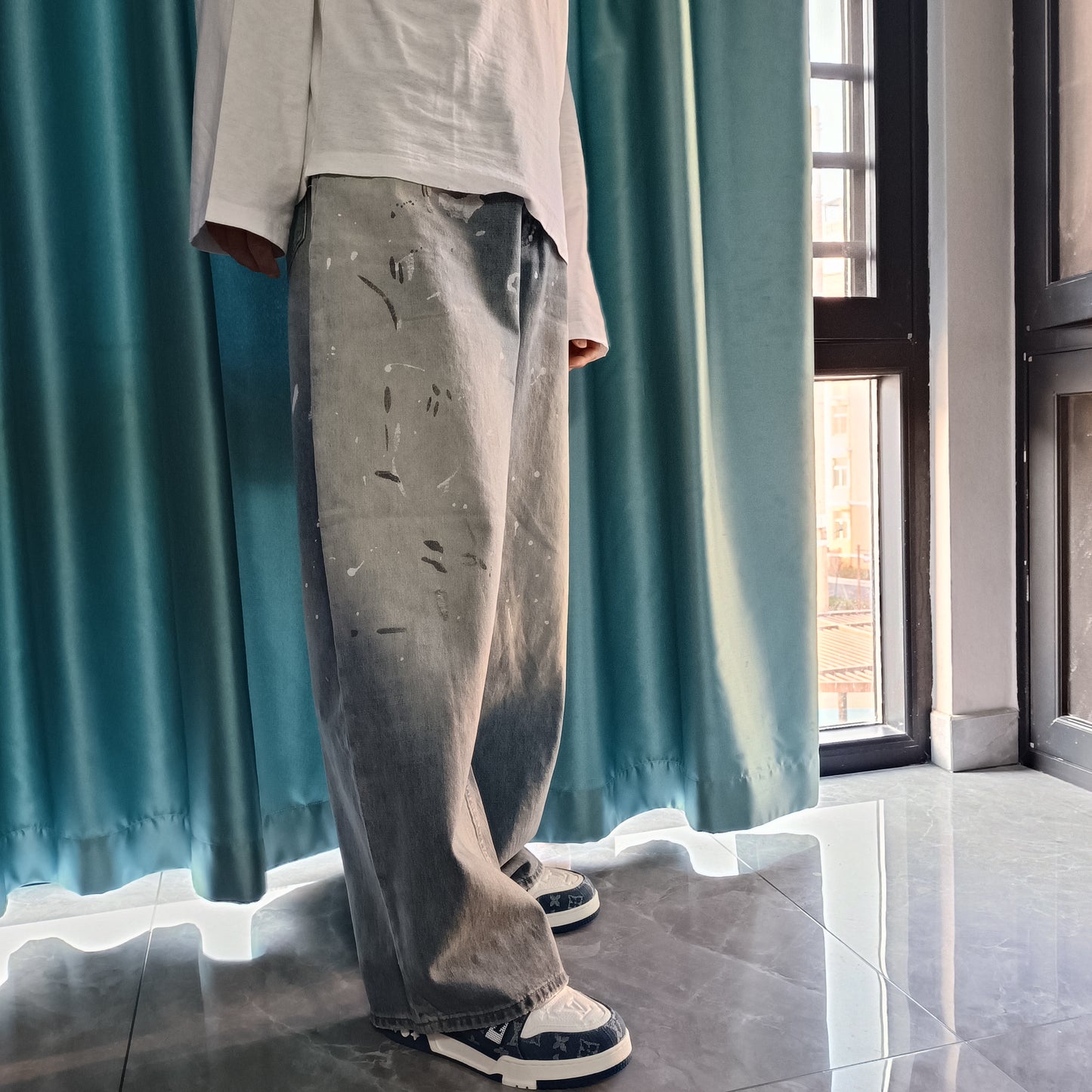 탑아크네 / 아크네스튜디오  오버핏 페인트스타일 데님팬츠