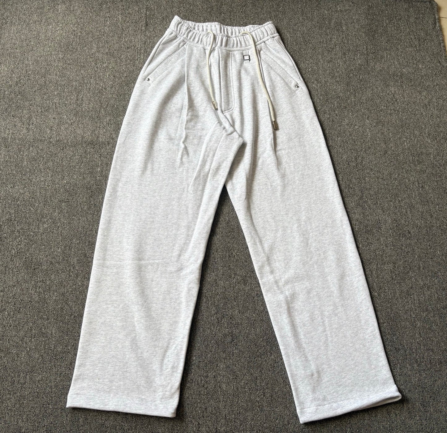 베어 / 우영미 25년 끈와이드팬츠 그레이