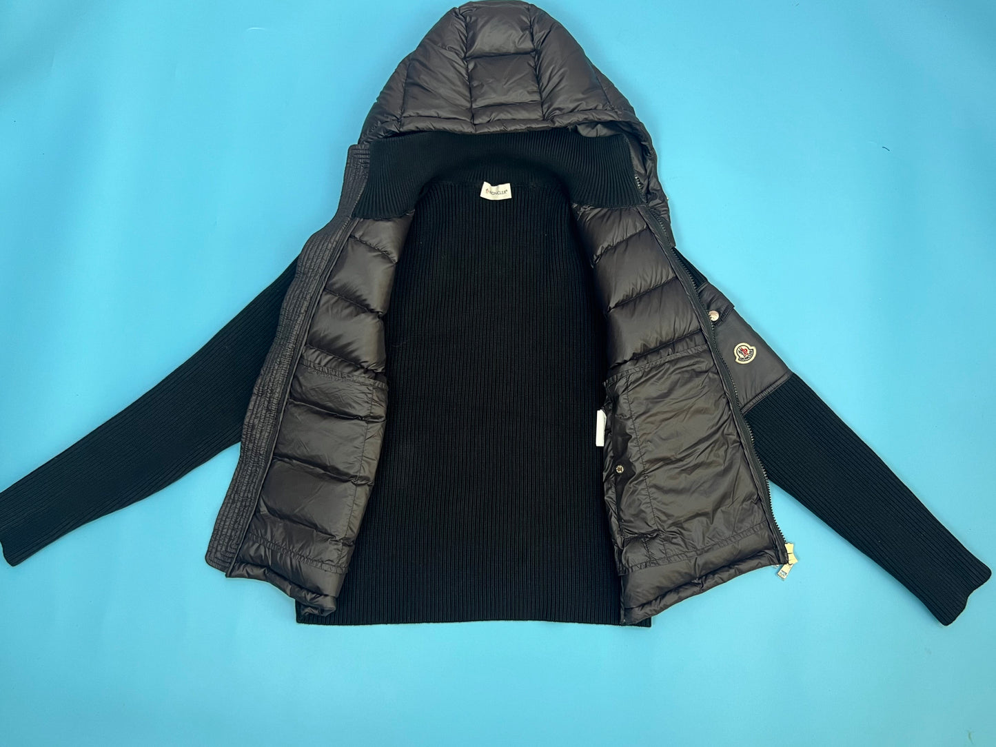 탑몽클 / MC 모자 스트라이프 맨투맨