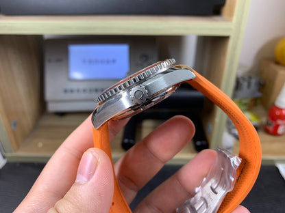 VS공장 오메가 씨마스터 600M 오렌지베젤 오렌지러버스트랩 45.5mm