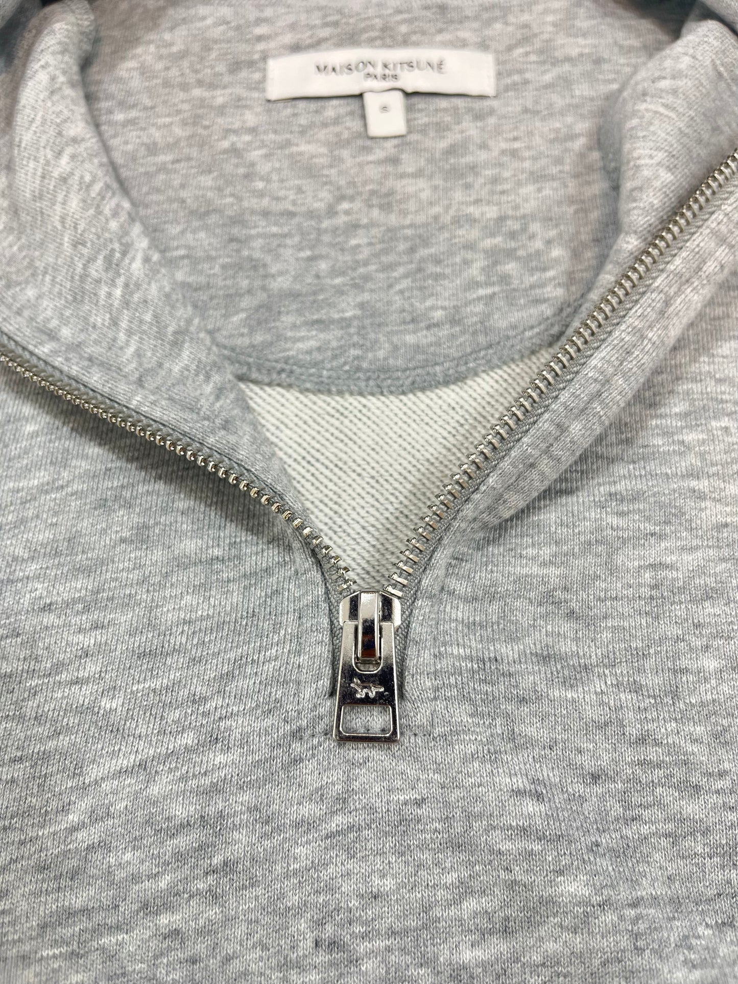 탑아키마 / 메종키츠네 싱글 노랑 폭스 반집업