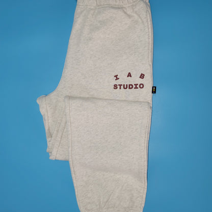 탑아이앱 / 아이앱 스웨트팬츠 오트밀 버건디