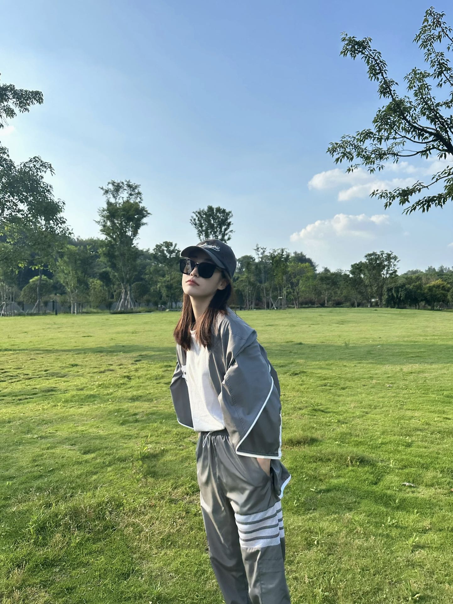 대리석 / 그레이 비치 나일론 스웨트팬츠