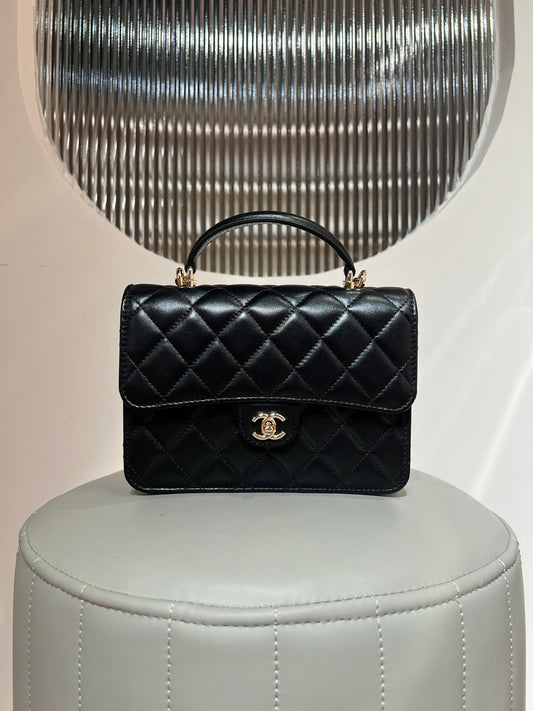 지존 / 샤넬 25P 신상 미니 백팩 토트와 크로스 모두 가능한 트리플 백 오리지널 양가죽 사이즈 14x18.5x5cm