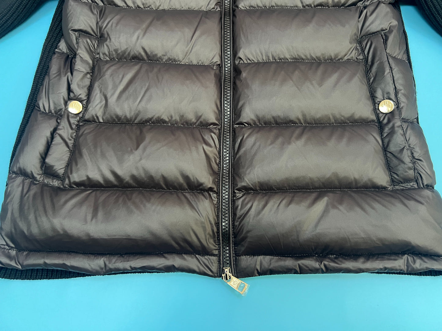 탑몽클 / MC 모자 스트라이프 맨투맨