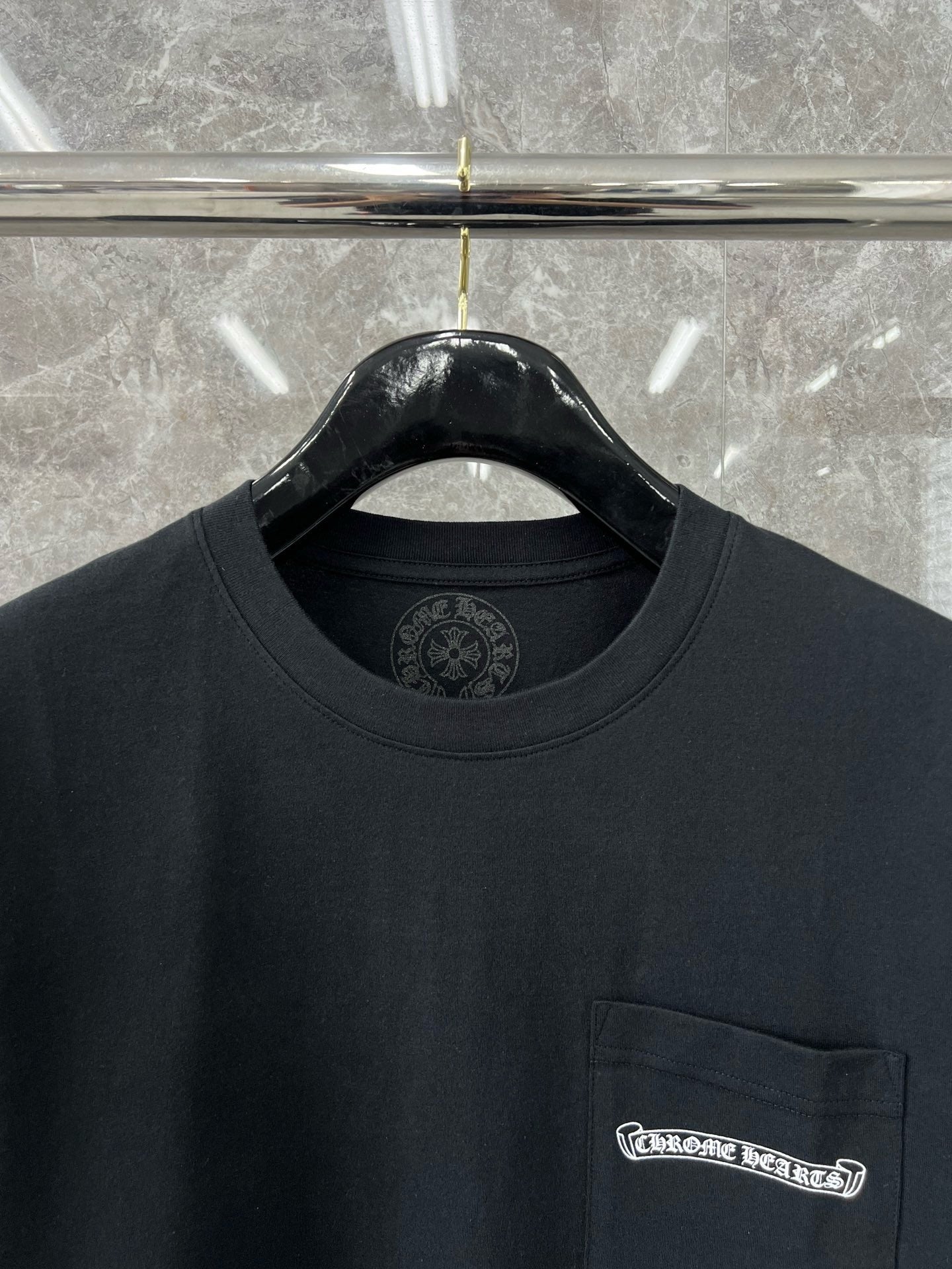 대리석 / 24SS 크롬하츠 X 매티보이 로고 포켓 티셔츠