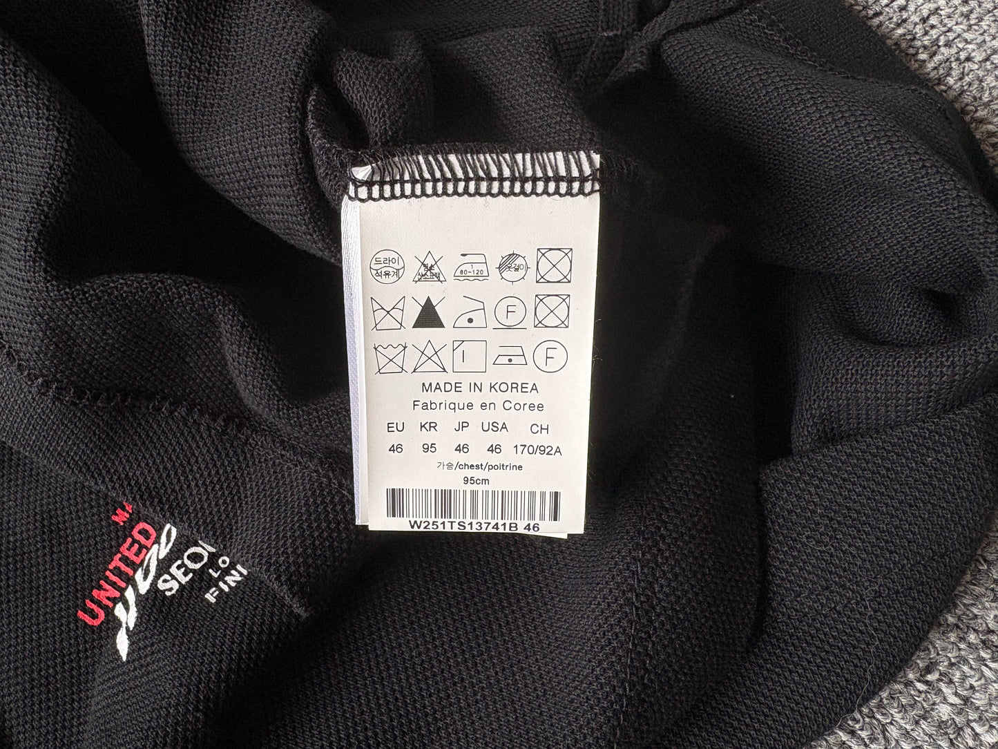 베어 / 우영미 니트넥 폴로 블랙 카라티