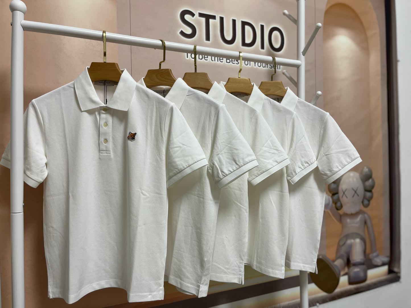 탑아키마 / 메종키츠네 싱글 옐로우 폭스 헤리티지 폴로 셔츠