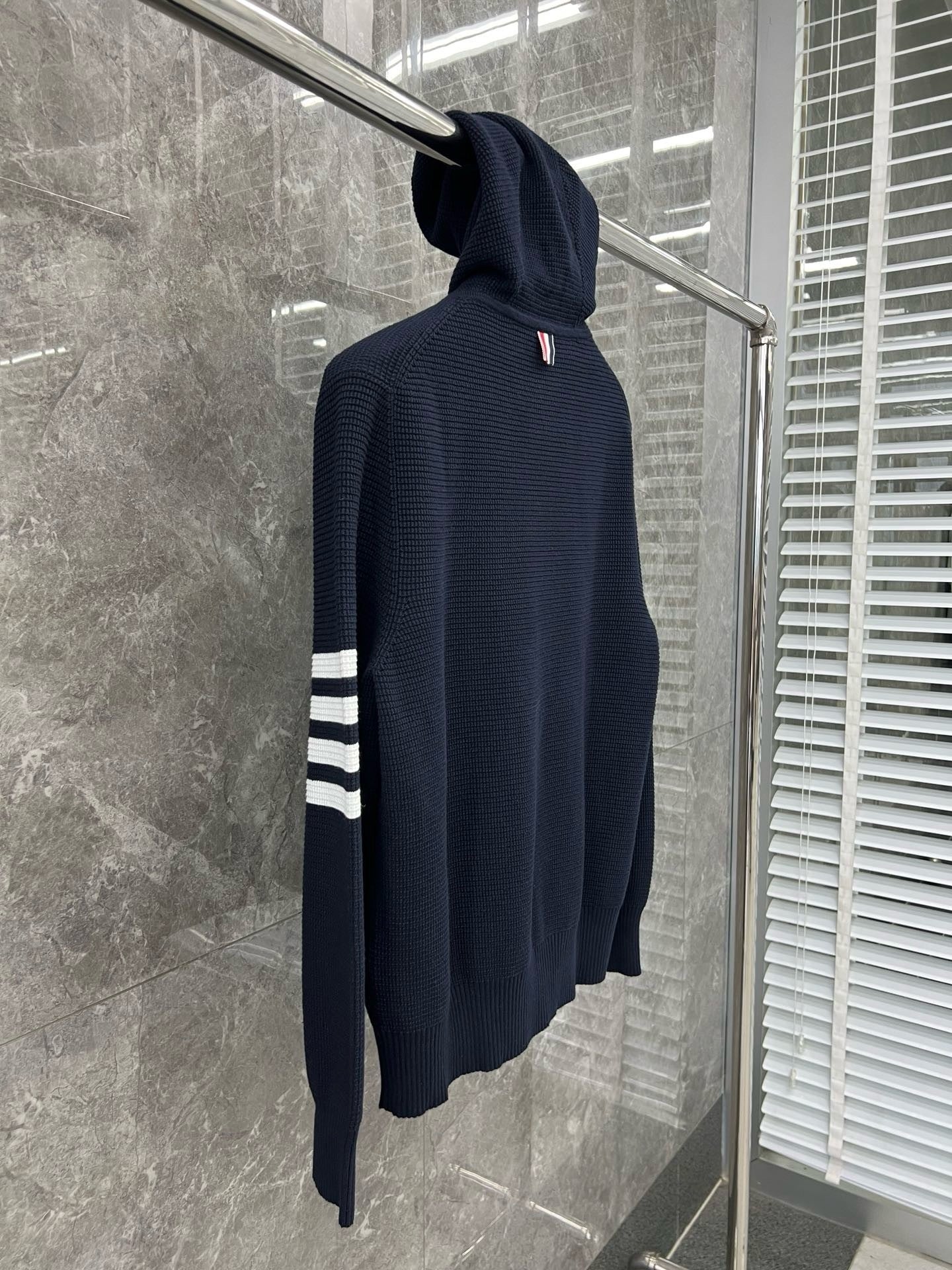 대리석 / 톰브라운 사선 완장 와플 후드 집업