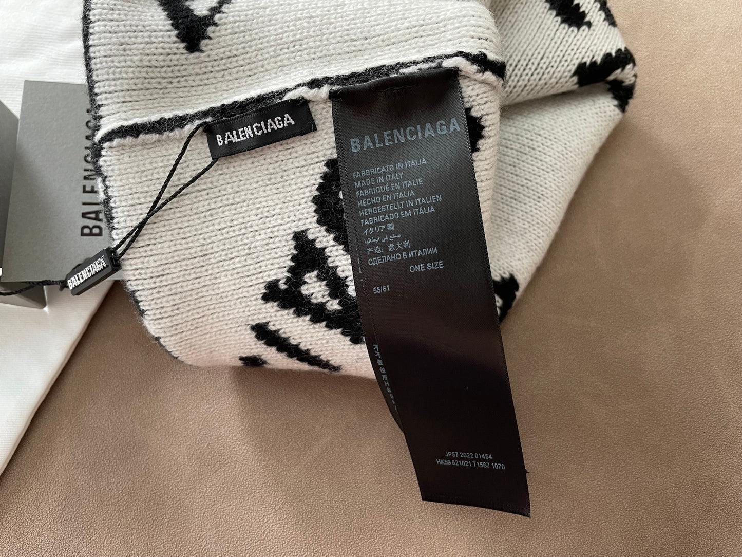 웨이브/발렌시아가 모자